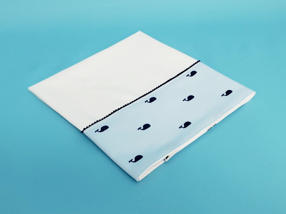 1 Piece - Boy's Oil Sheet - Whales