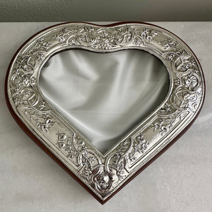 Silver Plated Heart Crown Case - Stefanothiki